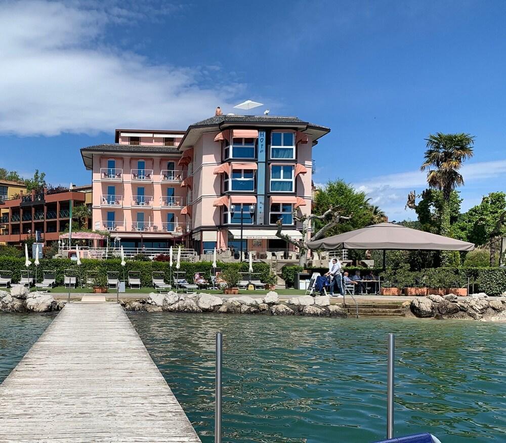 Kriss Internazionale Hotel Bardolino Exterior foto
